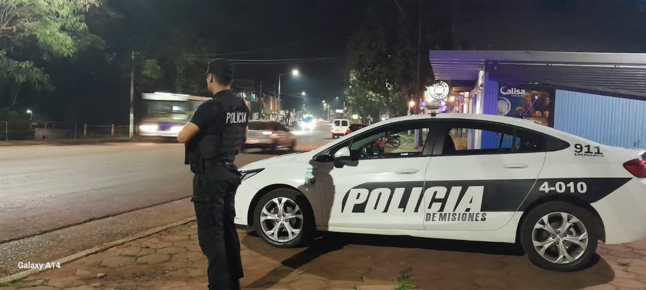 Lo descubrieron robando en una casa e intentó huir acuchillando a un policía en Eldorado