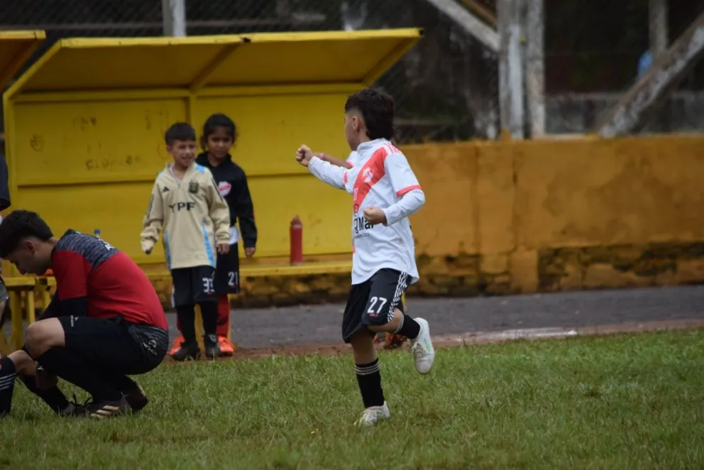El Club Guaraní de Eldorado abre inscripciones para su escuela de fútbol infantil
