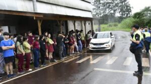 Inician las clases y planifican operativos de tránsito en las escuelas de Eldorado