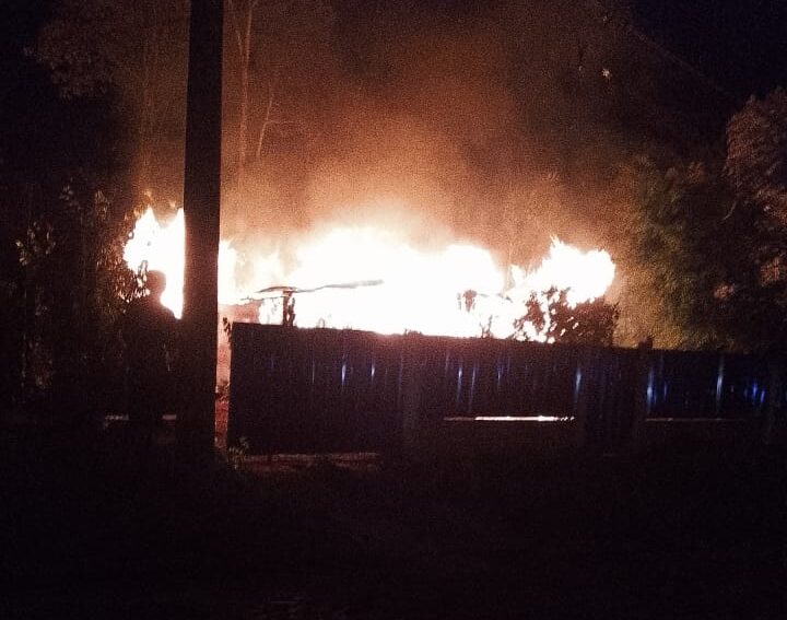 Se incendió una vivienda del kilómetro 2 de Eldorado