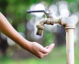 Corte del suministro de agua y baja presión desde el Km14 hasta el Km2 de Eldorado