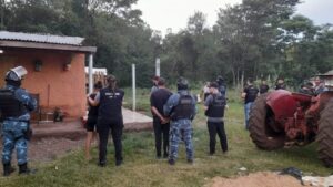 Detienen a una pareja con más de 6 millones de pesos en cocaína y armas