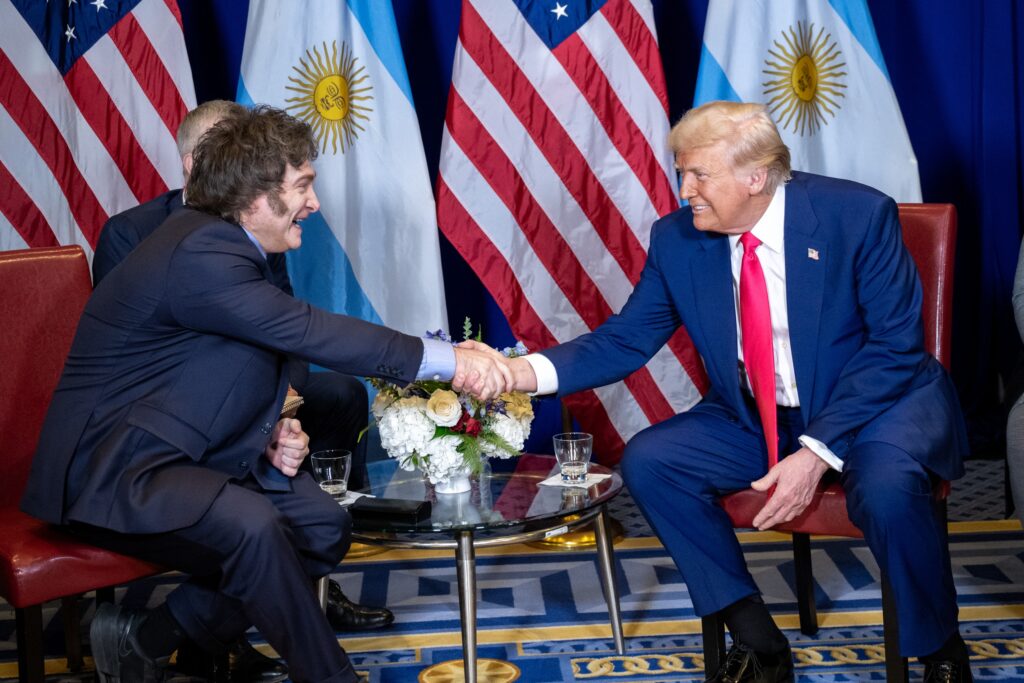 Donald Trump se mostró dispuesto a firmar un acuerdo de libre comercio con Argentina