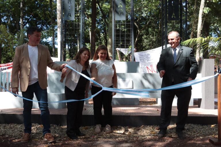 Eldorado realizó un emotivo homenaje por el Día de la Memoria por la Verdad y la Justicia