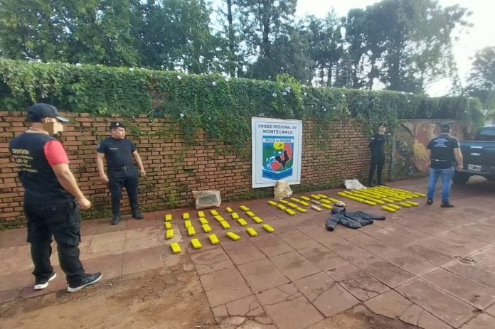 Detectan punto de acopio de droga en Montecarlo