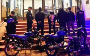 Detuvieron a motociclistas por realizar maniobras peligrosas en Oberá