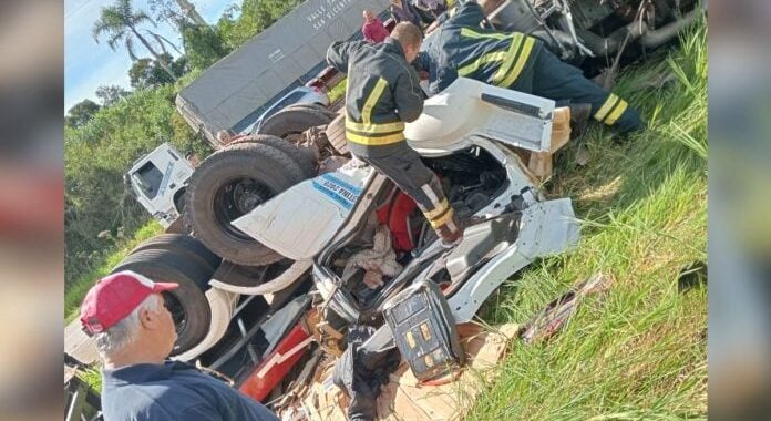 Un camión despistó en la Ruta 14