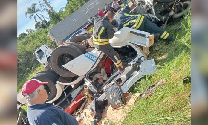 Un camión despistó en la Ruta 14