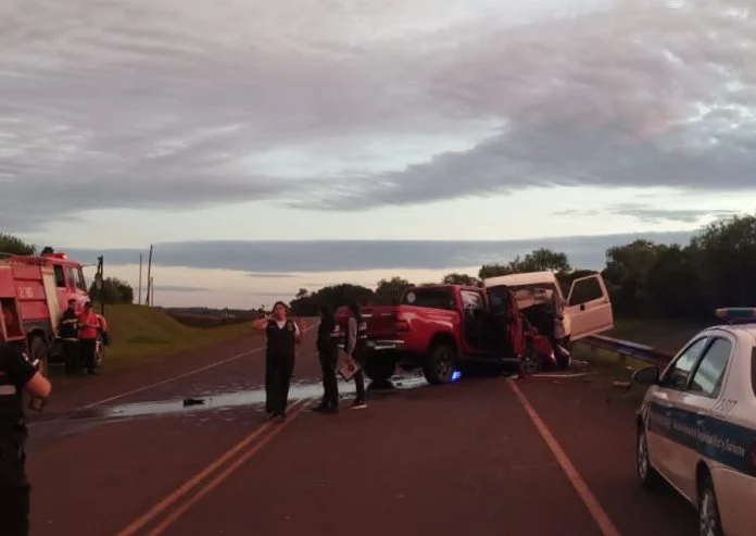 Falleció un hombre tras una colisión entre camionetas