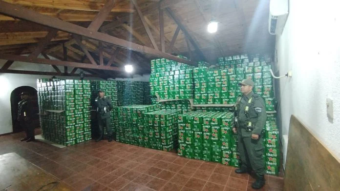 Gendarmería incautó millonaria carga de bebidas alcohólicas de origen extranjero