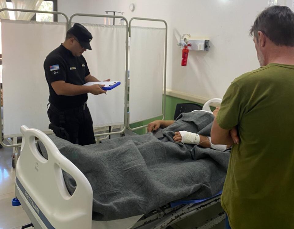 Un hombre se disparó con un arma casera al intentar espantar a un felino