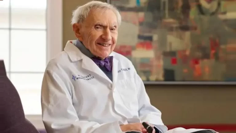 Un neurólogo de 102 años comparte sus secretos para alcanzar una larga y saludable vida