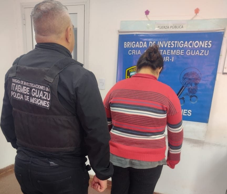 Detienen a una mujer por estafar con falsos descuentos en servicios de luz y agua