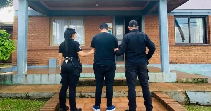 Detienen y allanan la casa de un hombre de 24 años acusado de grooming