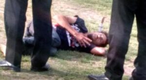 Mató a dos adolescentes de 21 puñaladas
