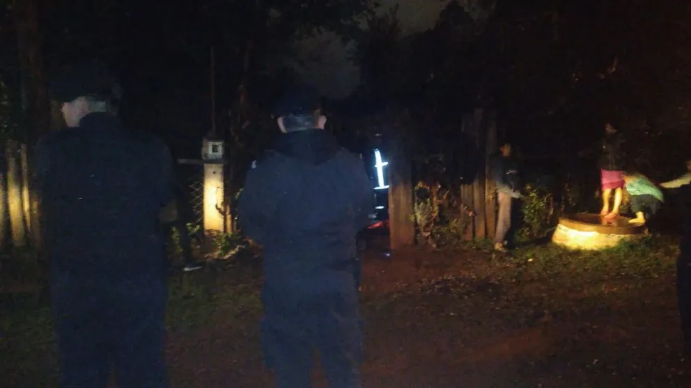 Una familia perdió todas sus pertenencias tras el incendio de su vivienda