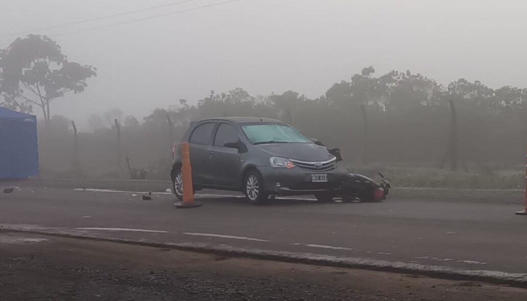Muere un motociclista tras un choque contra un auto