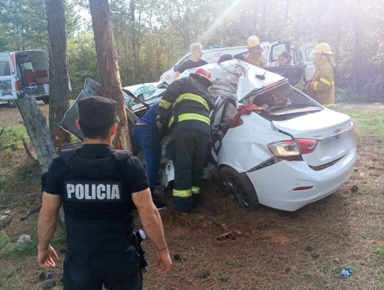 Murió un hombre tras despistar con su auto en la Ruta Provincial 211