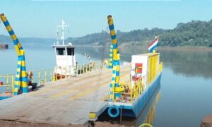 Servicio de balsa Eldorado–Mayor Otaño en agosto