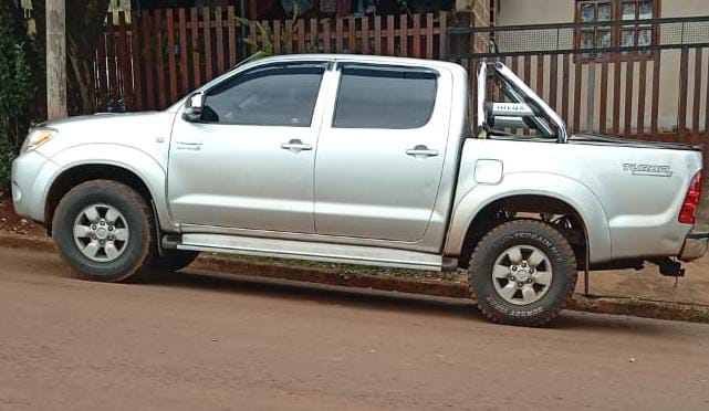 Robaron una camioneta en Mado