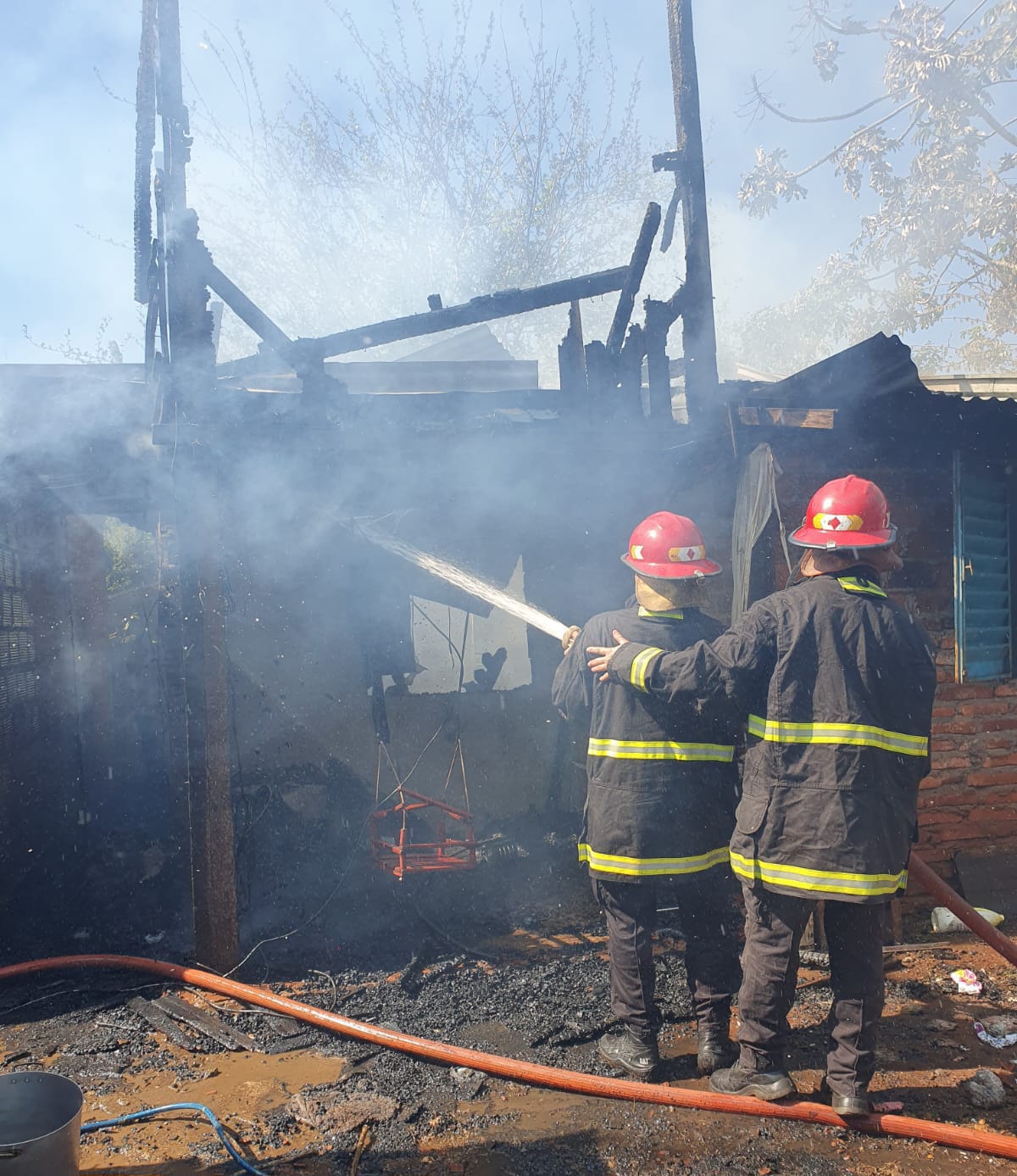 Un cortocircuito provocó el incendio de una vivienda
