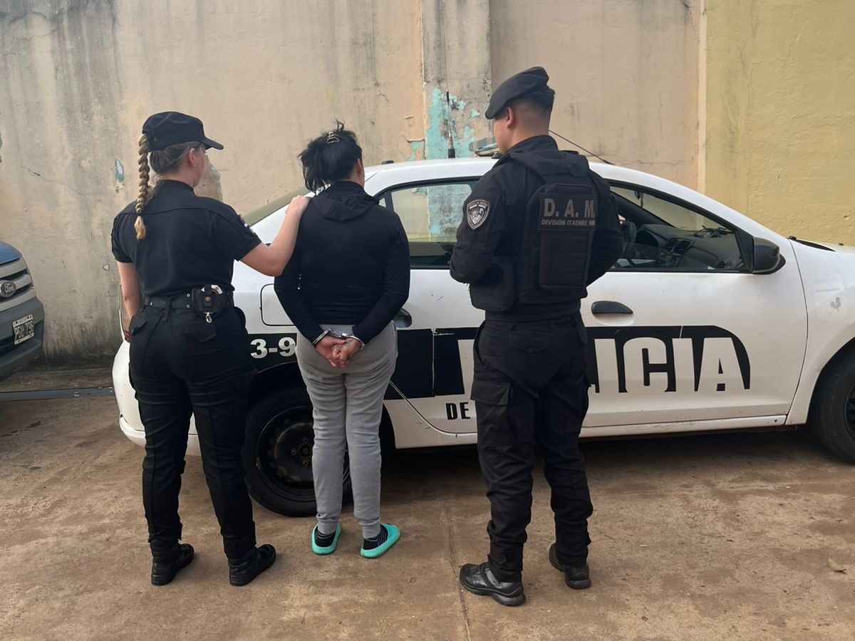 mujer intentó atacar a su casero con un cuchillo