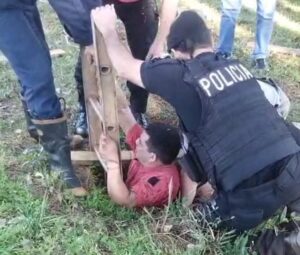 Niño de 8 años cayó a un pozo y fue rescatados por los Bomberos