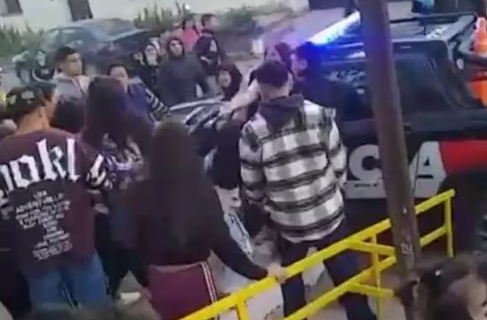 violenta pelea entre madres durante una celebración por el Día del Niño