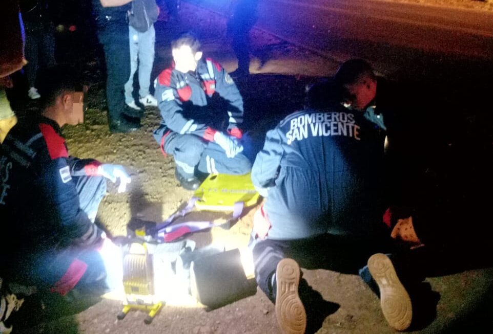Un joven resultó lesionado tras chocar en moto contra un ternero