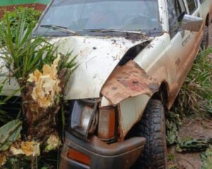 camioneta despistó por una falla en los frenos y terminó en una vivienda de Eldorado