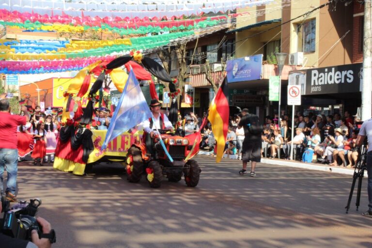Convocan a las instituciones de Eldorado a enviar sus reseñas para el desfile por el 107° aniversario