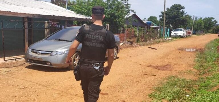 Dos jóvenes se batieron a machetazos y resultaron con graves heridas
