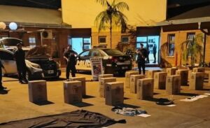 Secuestraron un auto robado con $18 millones en cigarrillos de contrabando en Puerto Piray
