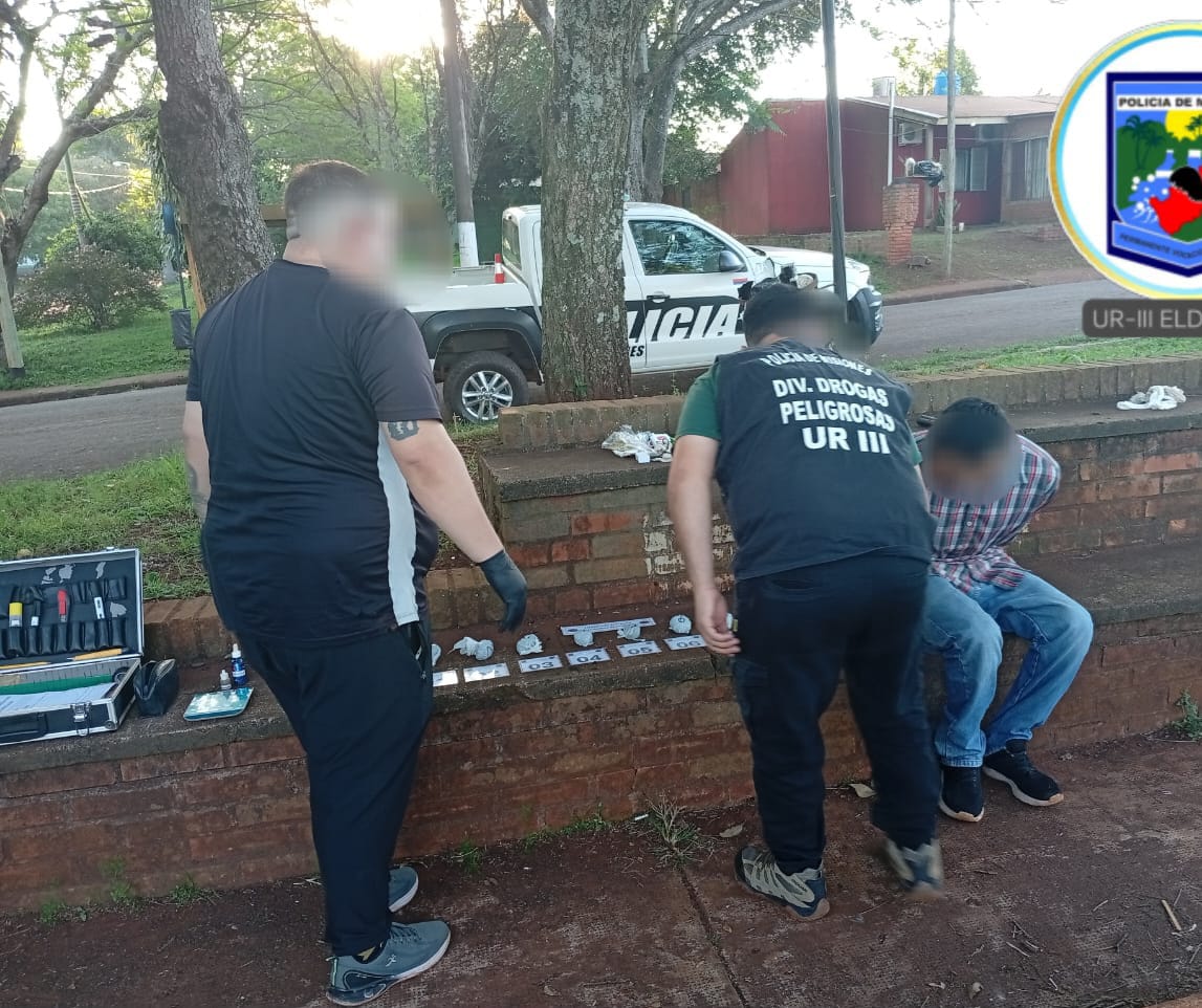 Detuvieron a un joven que intentaba vender marihuana en una plaza de Eldorado