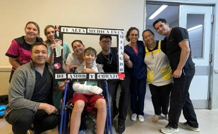 niño que sobrevivió al vuelco del colectivo en el arroyo Yazá