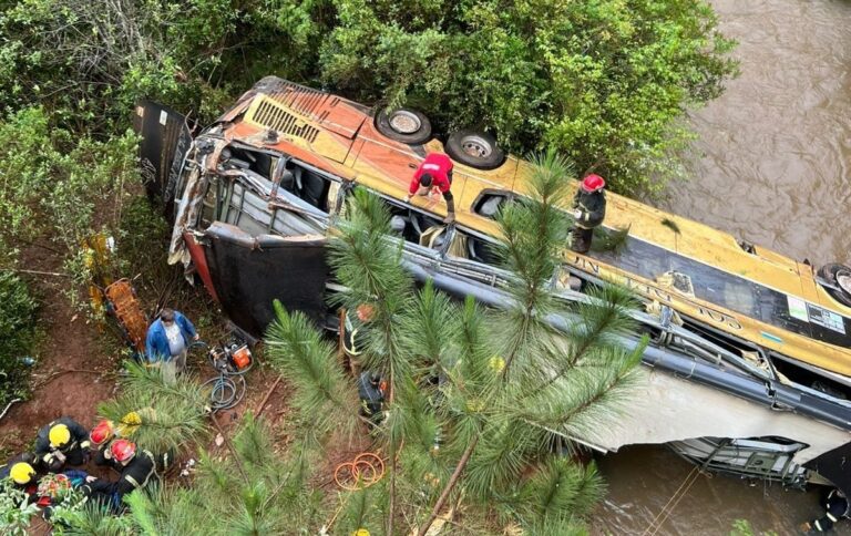relato del jefe de Bomberos de Campo Viera sobre el rescate en la tragedia del arroyo Yazá