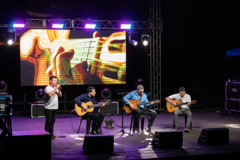 Eldorado vivió la séptima edición del Festival Provincial de Guitarras en la Costanera