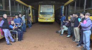 Montecarlo sigue sin transporte urbano por segundo día consecutivo