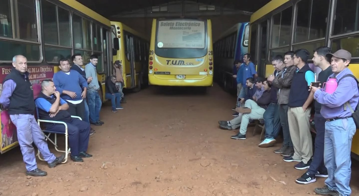 Montecarlo sigue sin transporte urbano por segundo día consecutivo