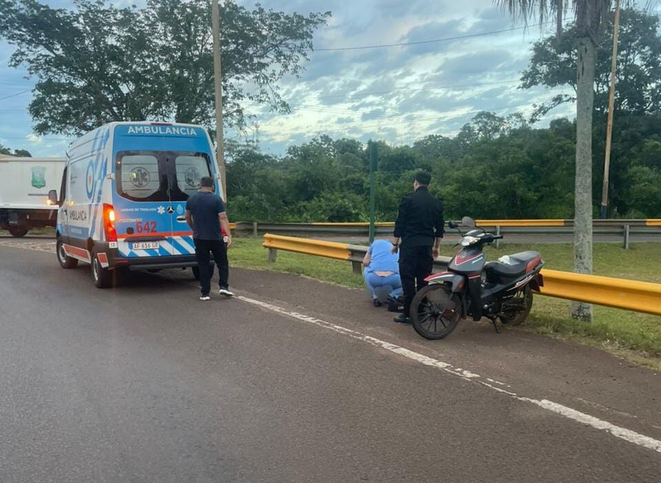 Un joven de 18 años murió tras despistar con su motocicleta