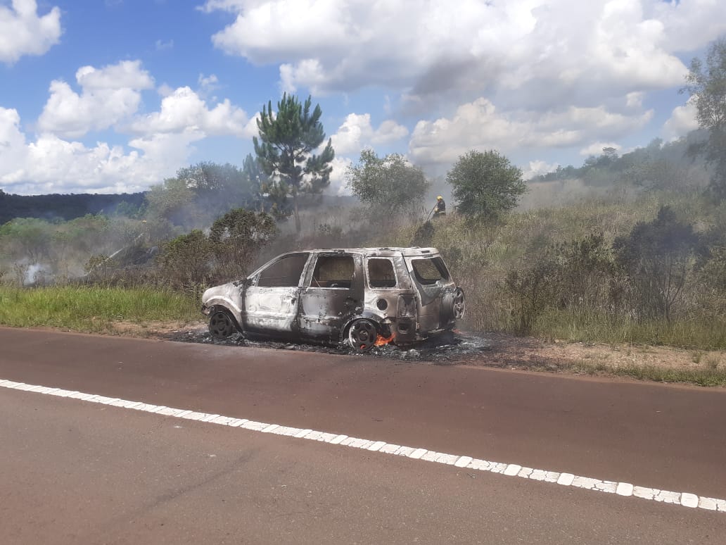incendio de camioneta en la Ruta 14 San José
