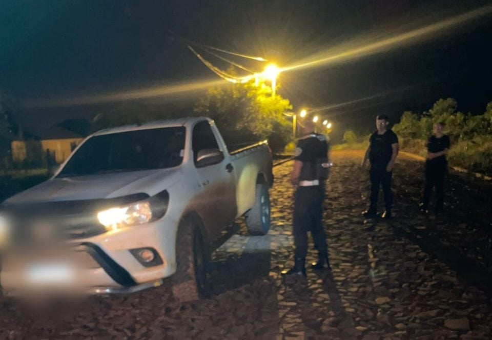 hombre acusado de estafa millonaria con cheques sin fondos