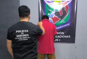 Detienen a un hombre por un robo