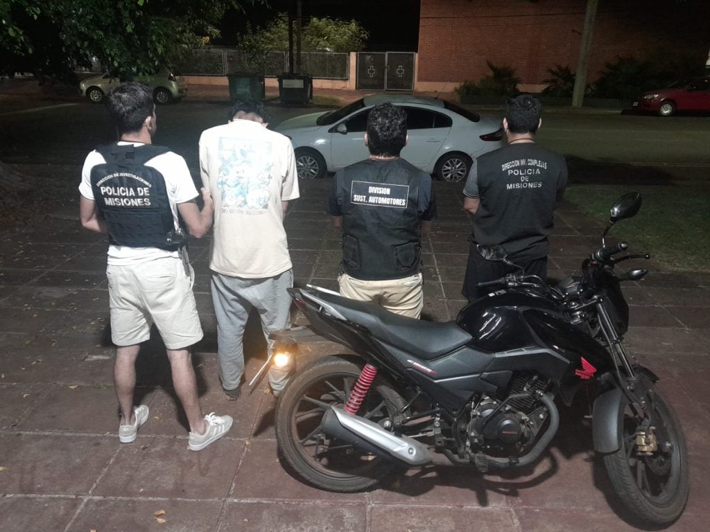 Pidió una moto prestada para trabajar y la vendió
