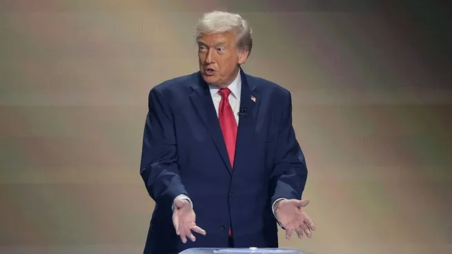 Trump aseguró que negocia con altos mandos cubanos