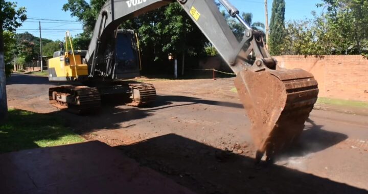 tareas de mejoramiento vial en la Calle San Luis