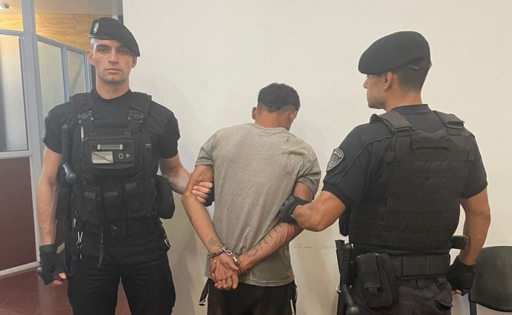 Una discusión por la deuda de un conejo terminó con un hombre macheteado