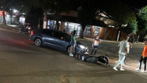 Choque en Eldorado una motociclista resultó herida