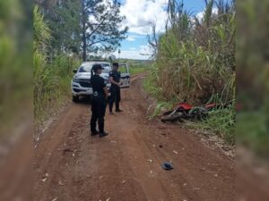 Choque entre una camioneta y una moto en la Ruta 17 dejó dos heridos