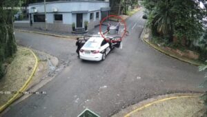 Detienen a 3 hombres en pleno robo de una vivienda